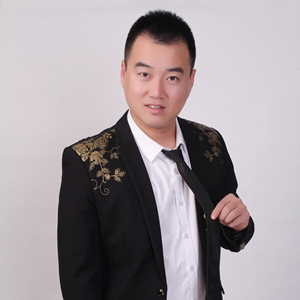 阿亮