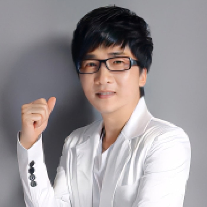曾春年
