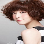 李依瑾