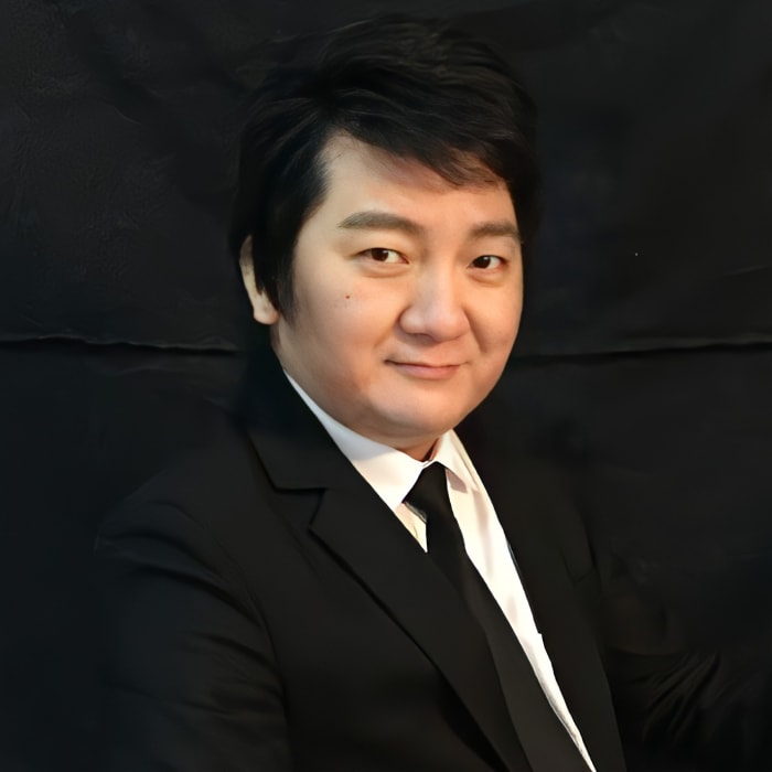 杨臣刚