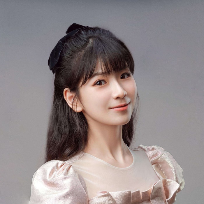 李昕融