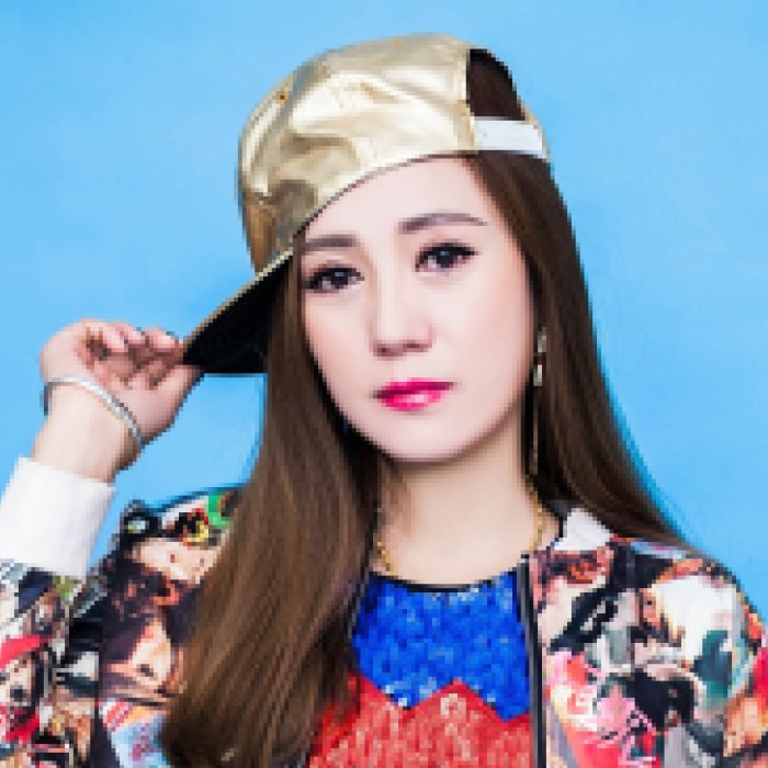 李英