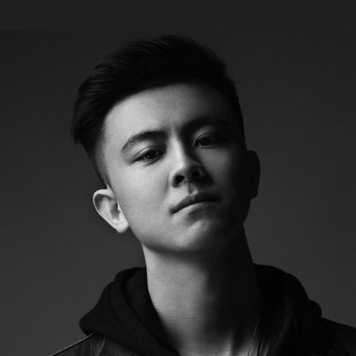 盛哲