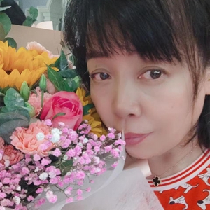 李小倩